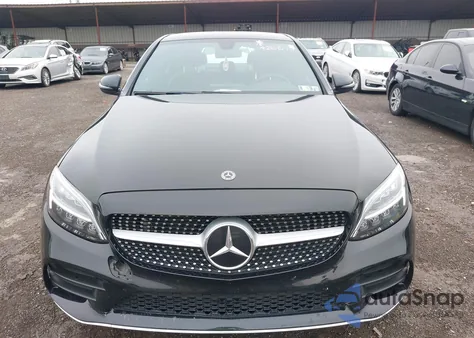 2021 Mercedes-Benz C 300 4Matic z USA, uszkodzony, nr VIN W1KWF8EB4MR651124